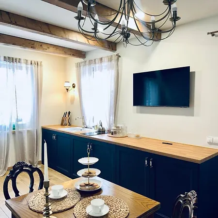 Apartment Jaukus Aleksoto Butas Kaune Su Atskiru Iejimu, Salia Senamiescio *